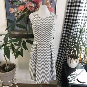 Stitch Fix 41 Hawthorn Jace chevron dress sm B15